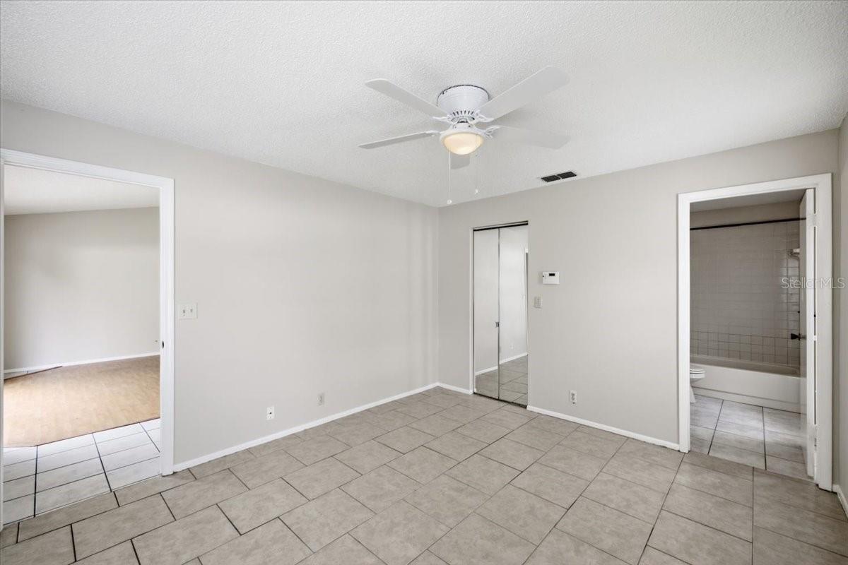 1901 Castle Bay Ct Property Photo 19