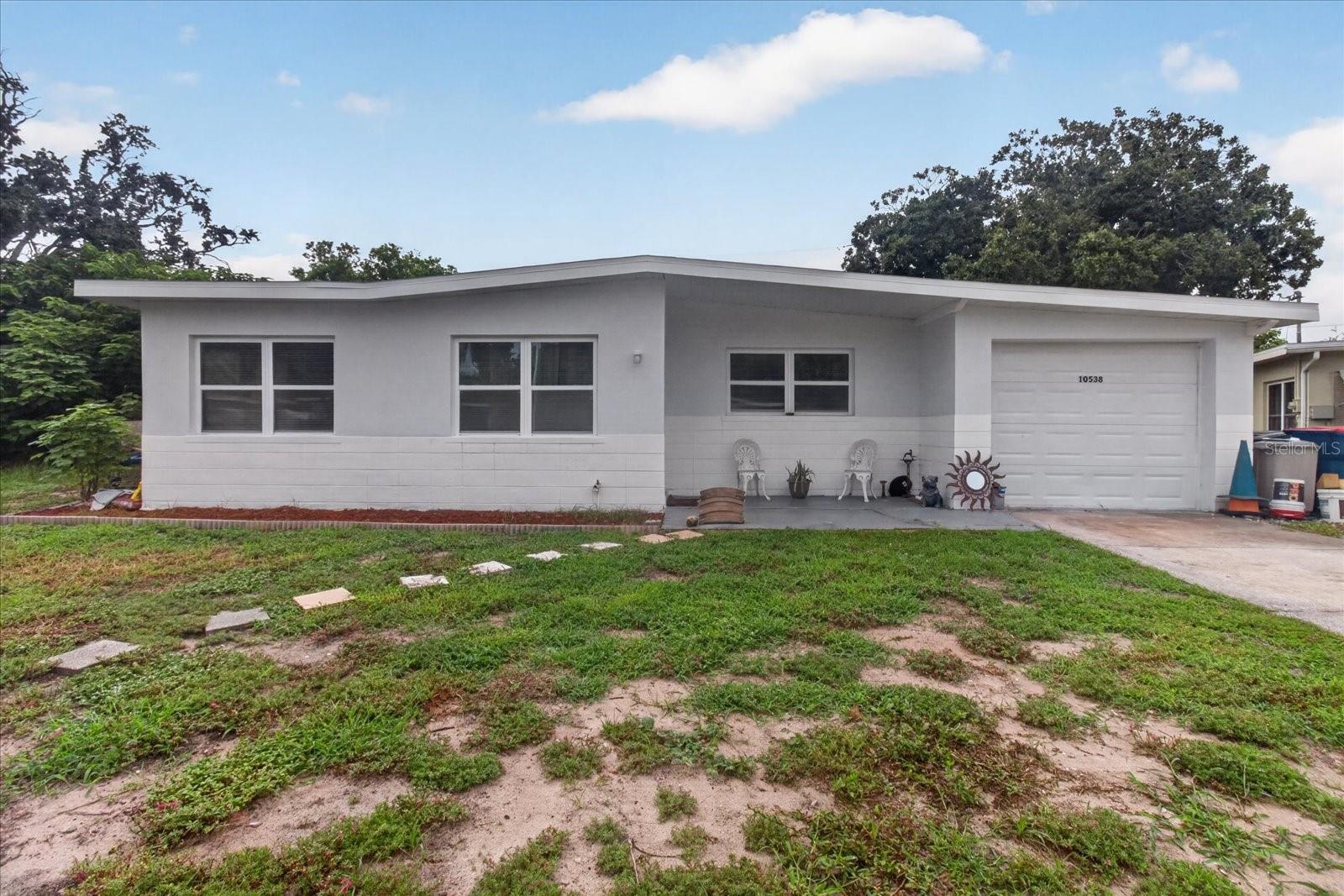 10538 Agate Ct Property Photo 3