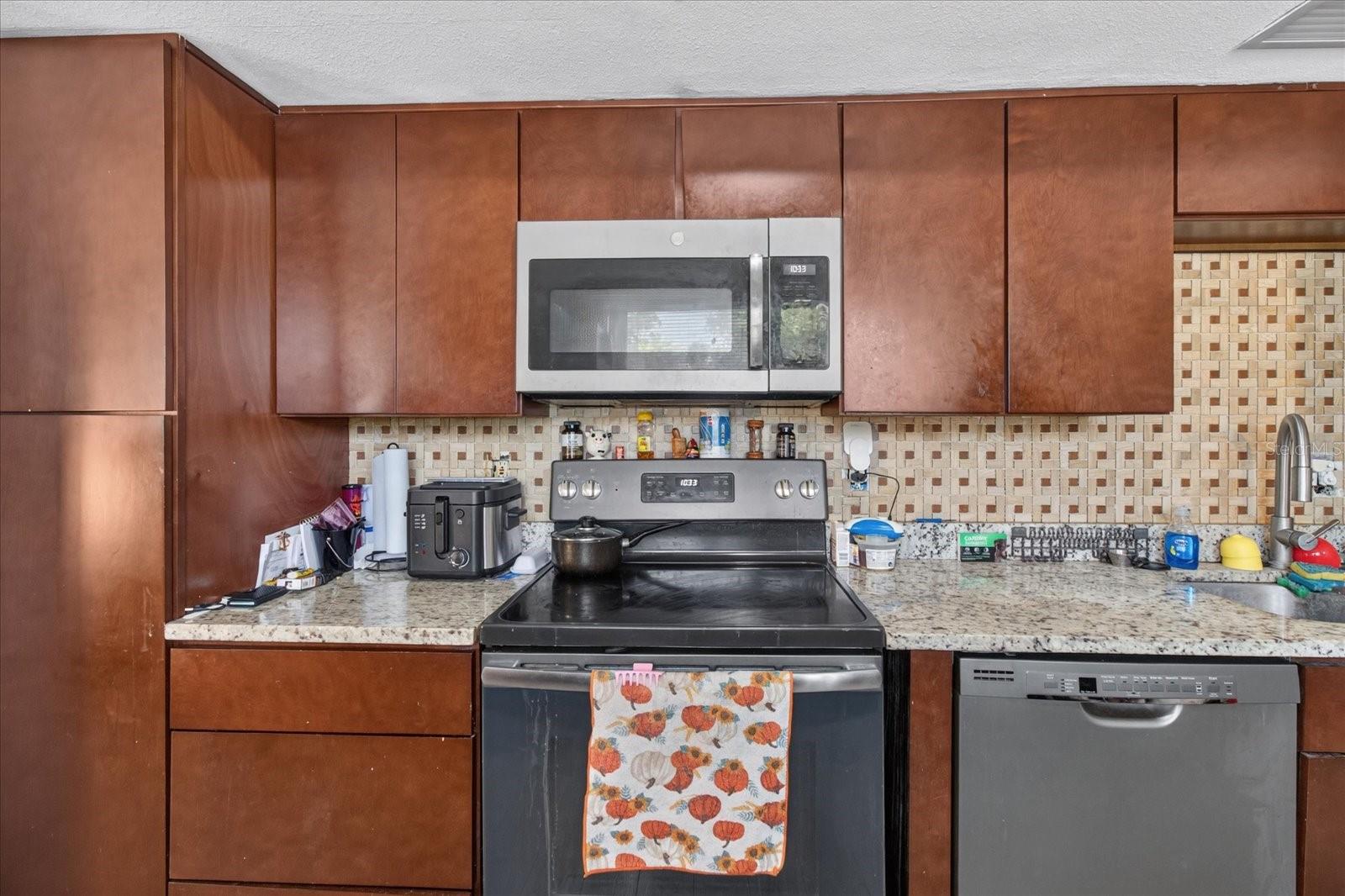 10538 Agate Ct Property Photo 17