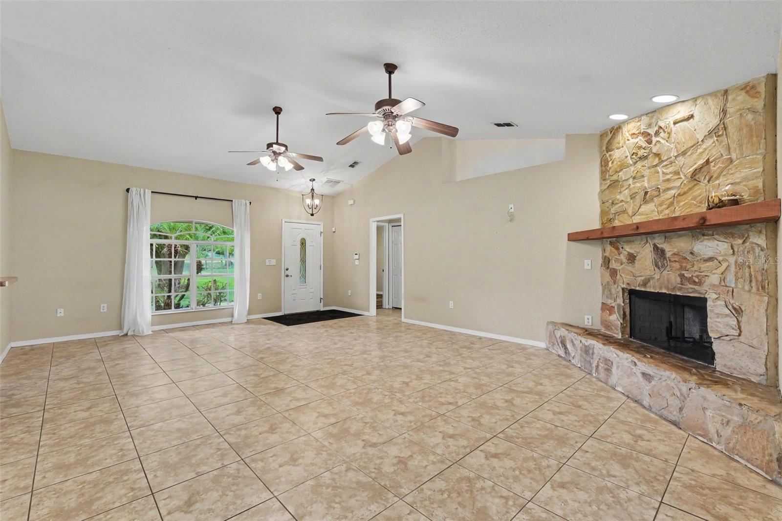 4618 Reola Rd Property Photo 4