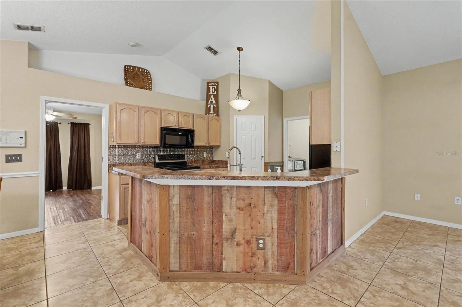 4618 Reola Rd Property Photo 6