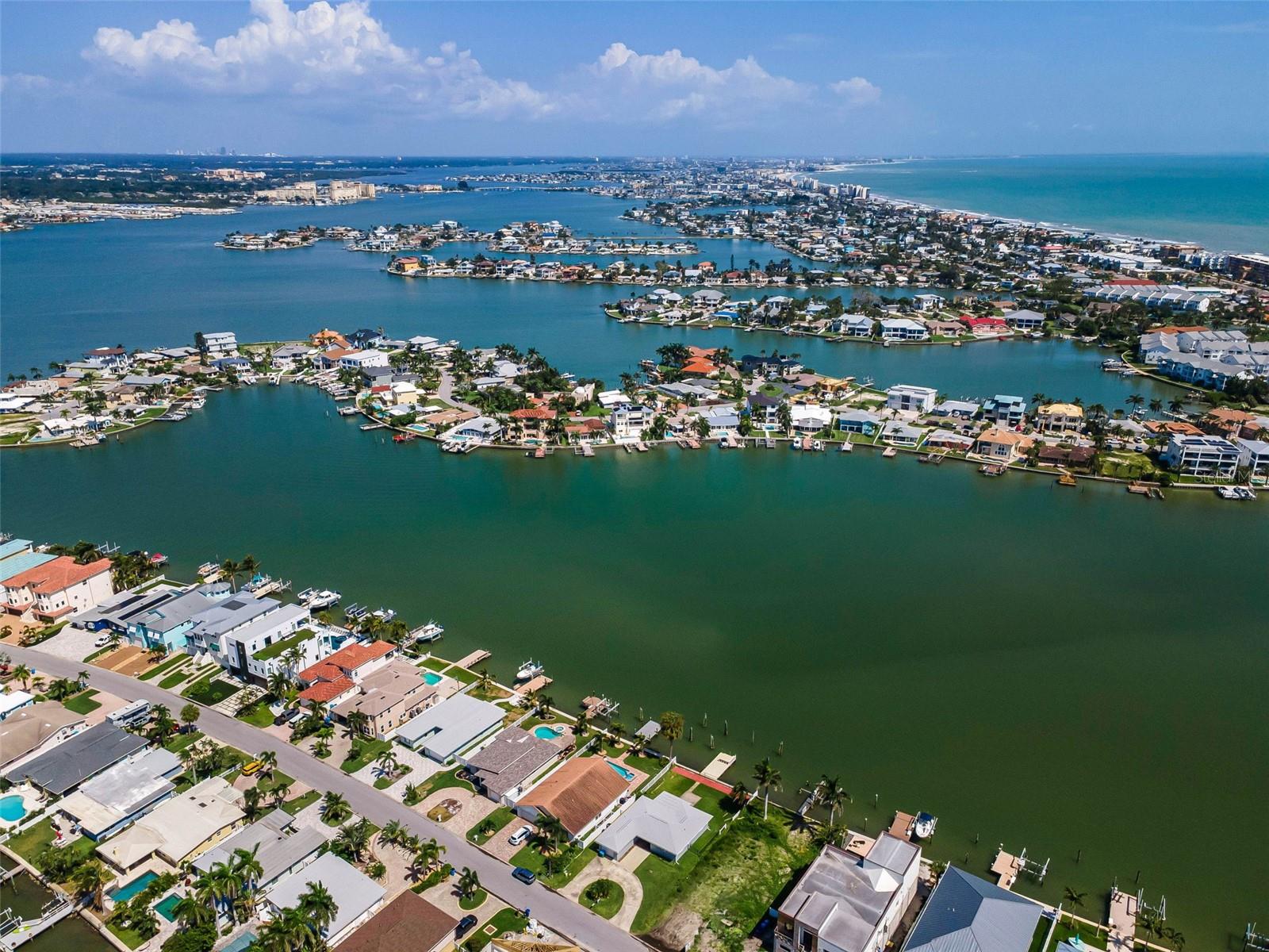 17043 Dolphin Dr Property Photo 2