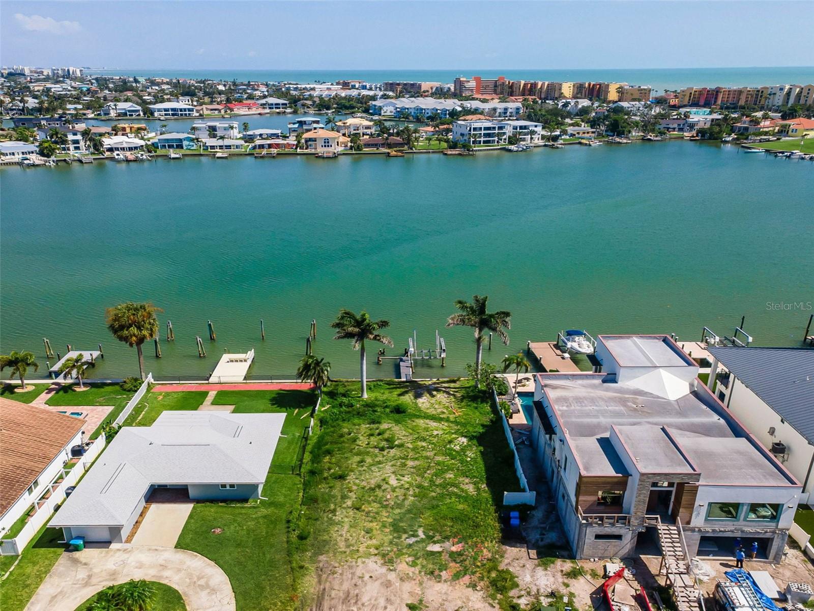 17043 Dolphin Dr Property Photo 7