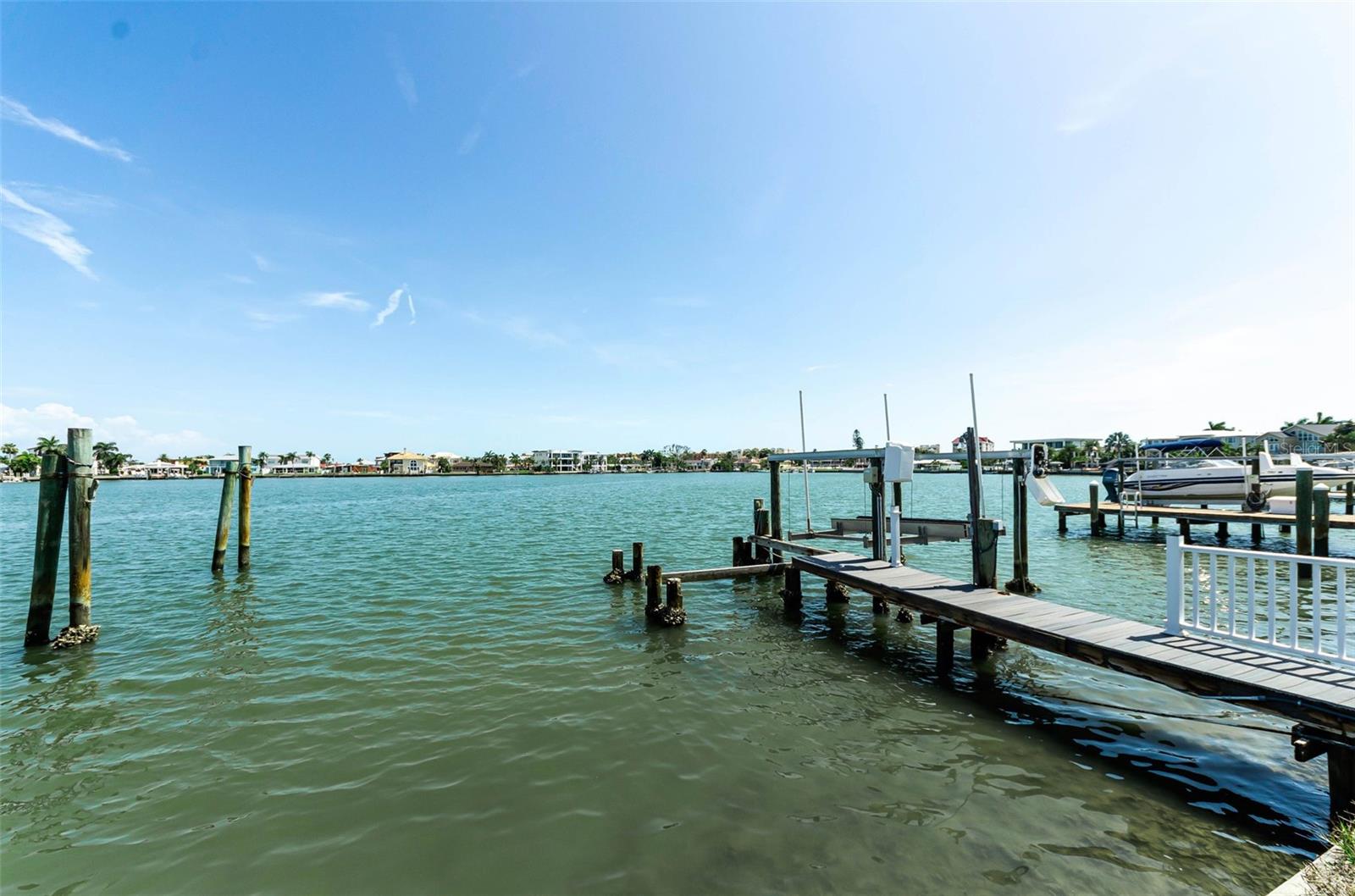 17043 Dolphin Dr Property Photo 18