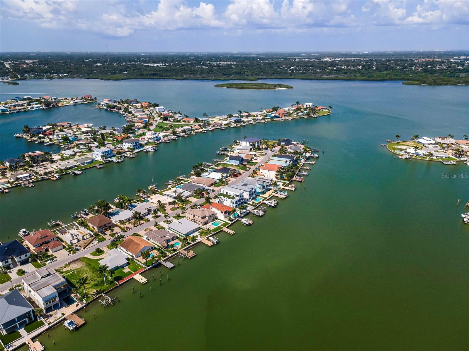17043 Dolphin Dr Property Photo 21