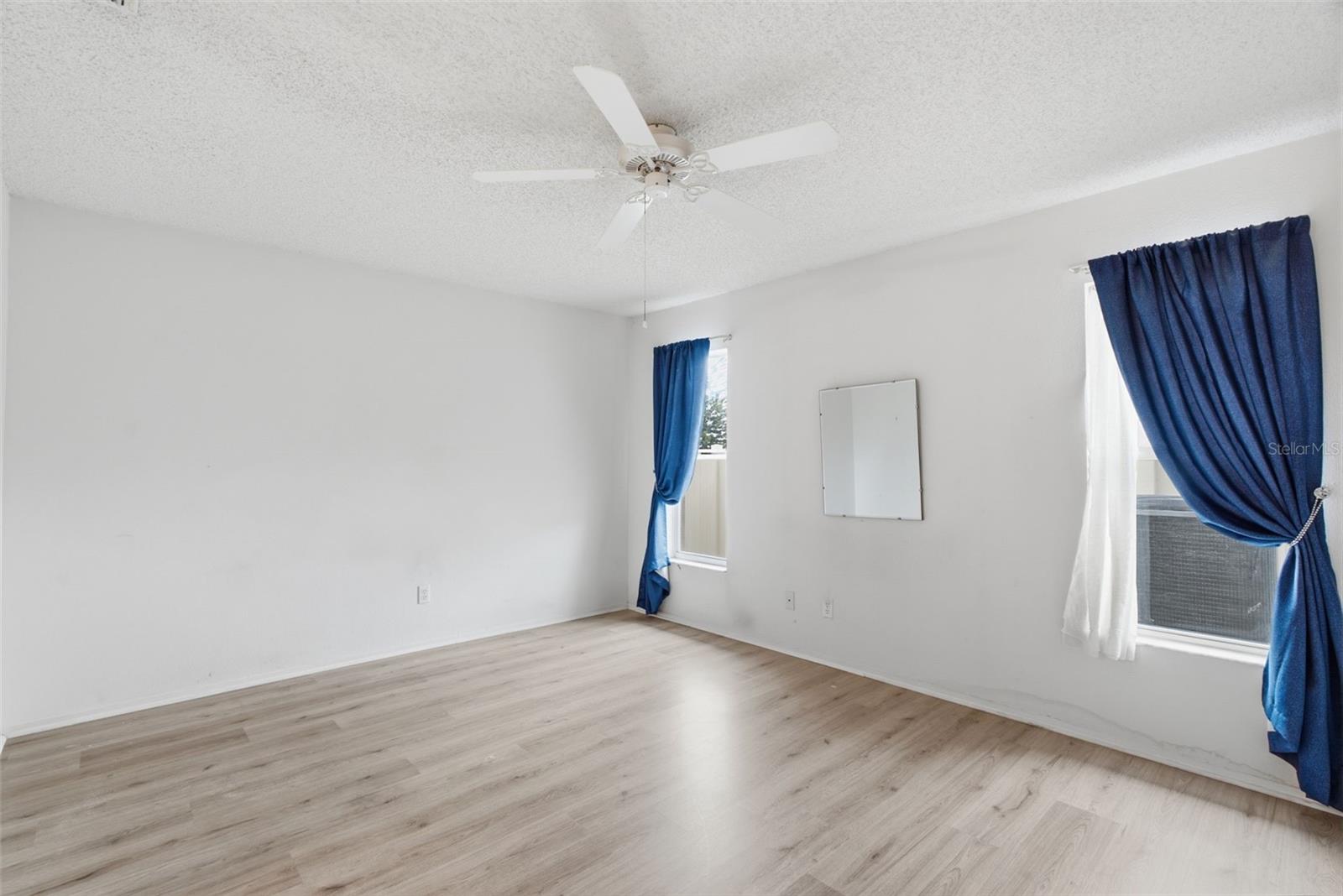 3960 Sailmaker Ln Property Photo 13