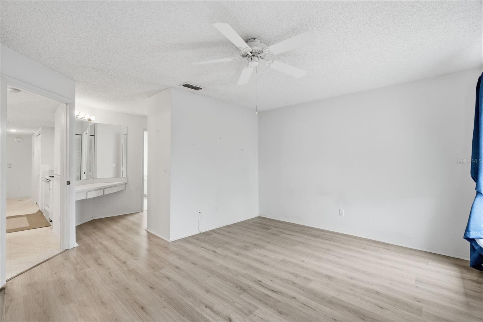3960 Sailmaker Ln Property Photo 14