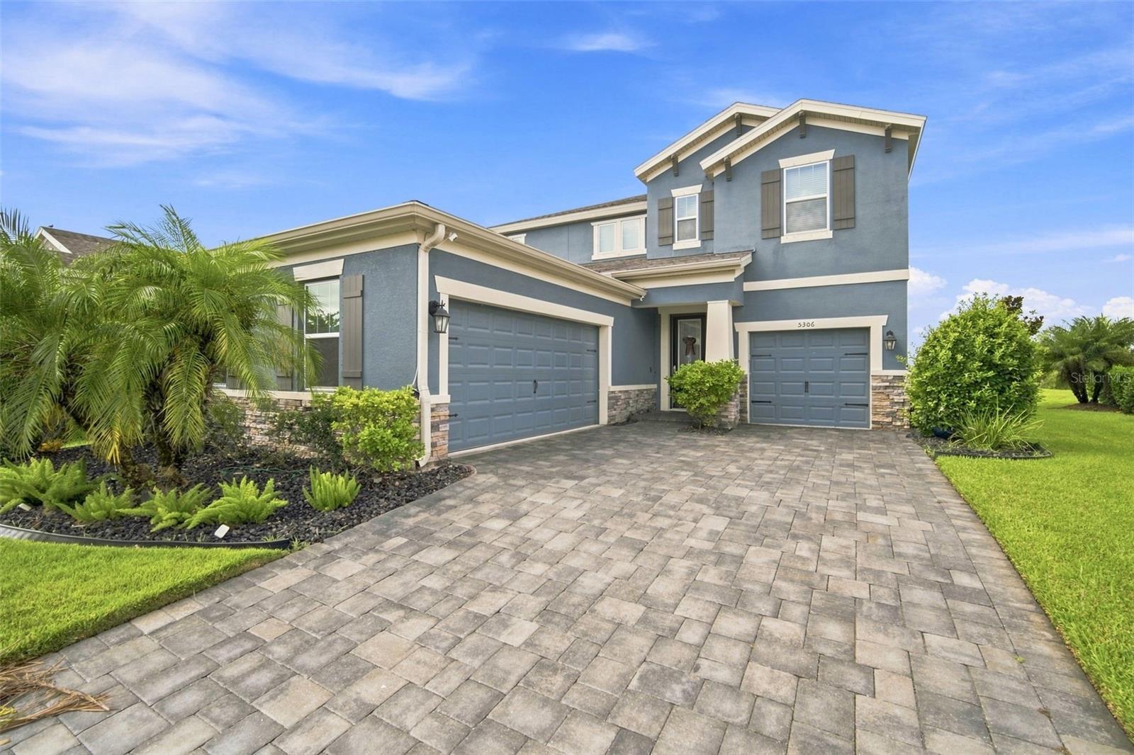 5306 Silver Sun Dr Property Photo 3