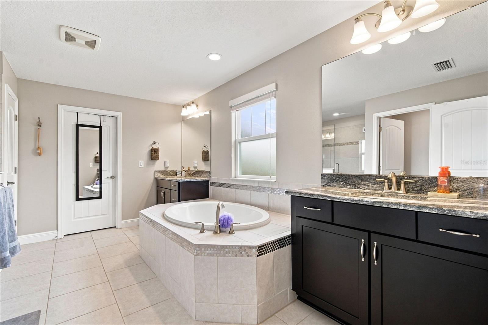 5306 Silver Sun Dr Property Photo 52