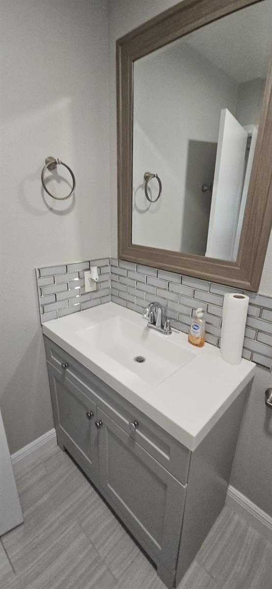 2055 Dodge St Property Photo 18