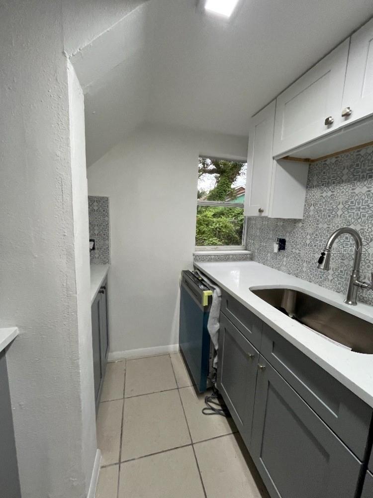 915 Seminole St Property Photo 6