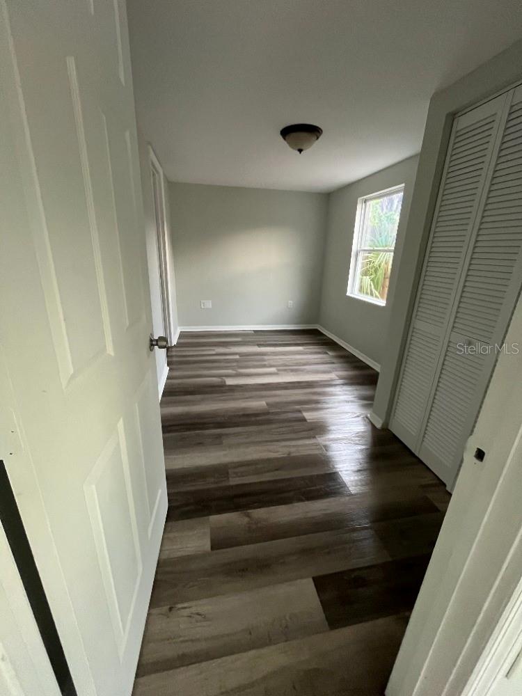 915 Seminole St Property Photo 11