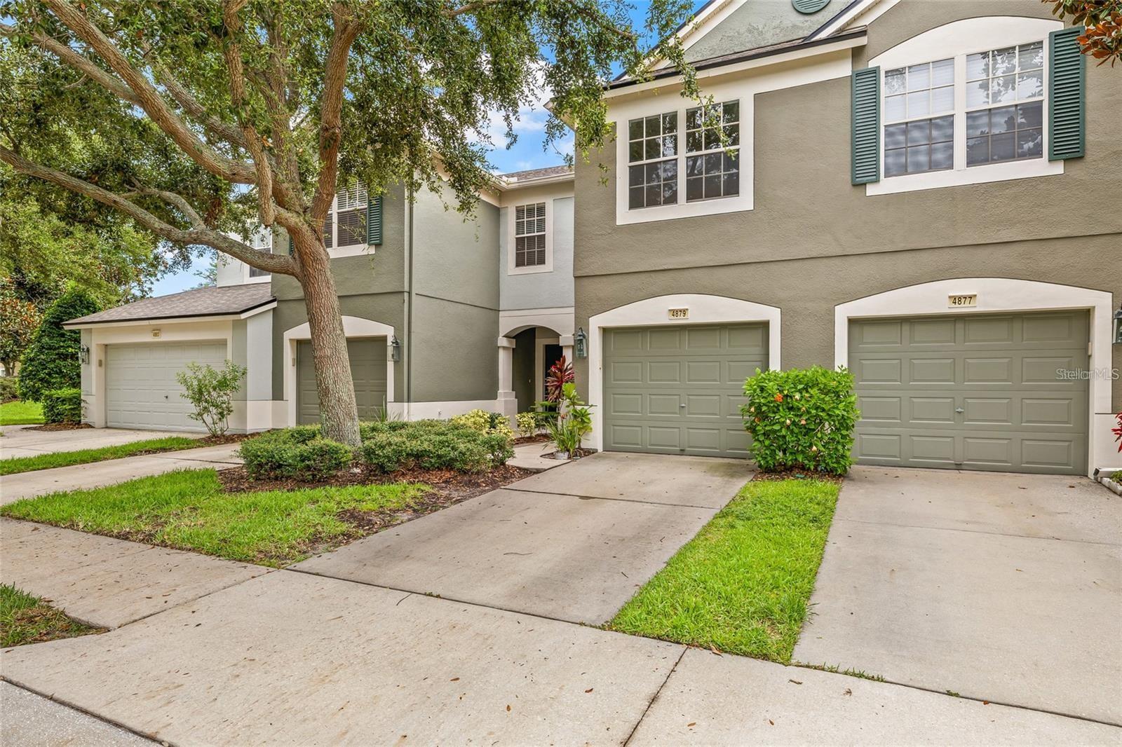 4879 Pond Ridge Dr Property Photo 3