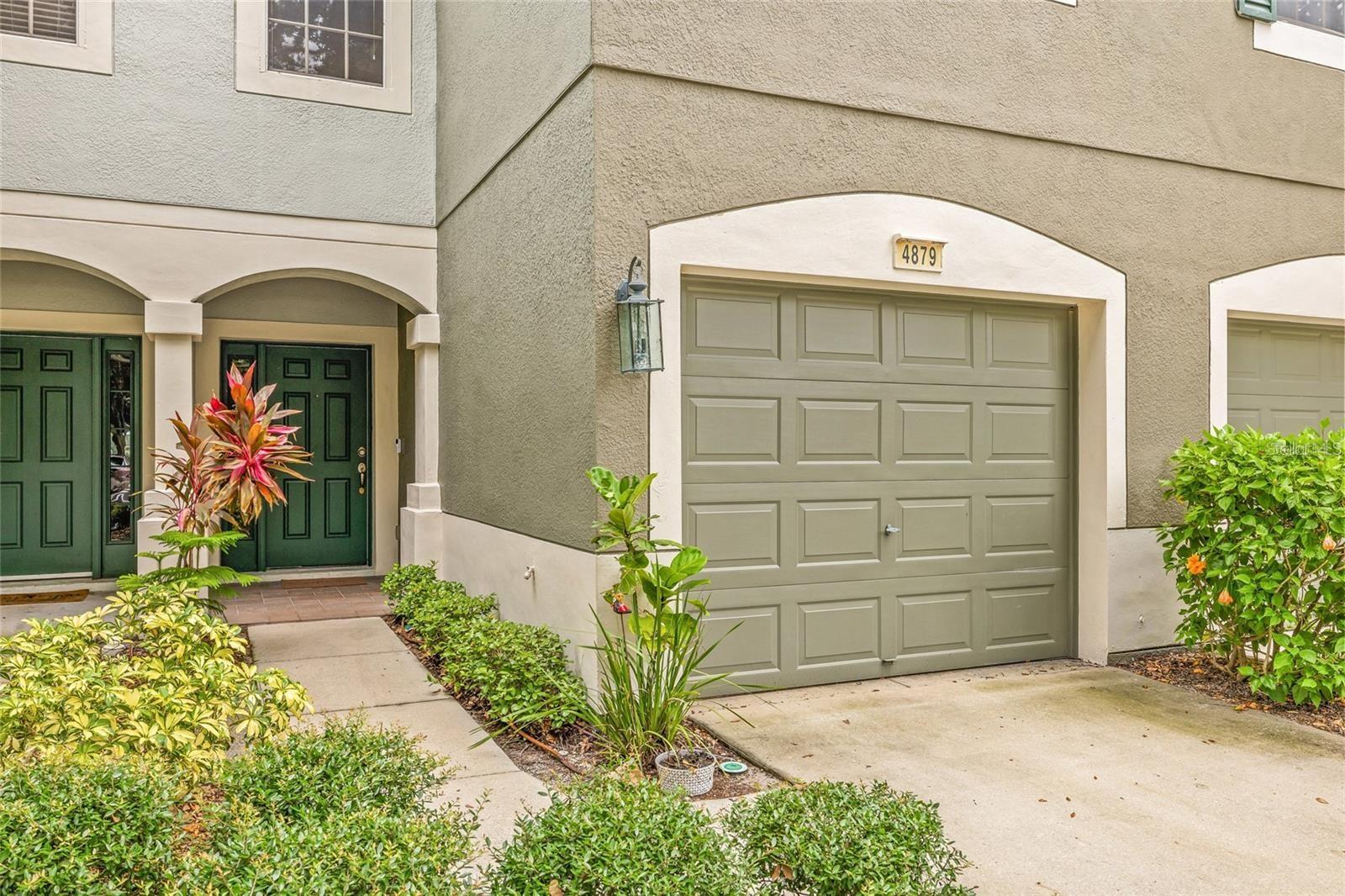 4879 Pond Ridge Dr Property Photo 4