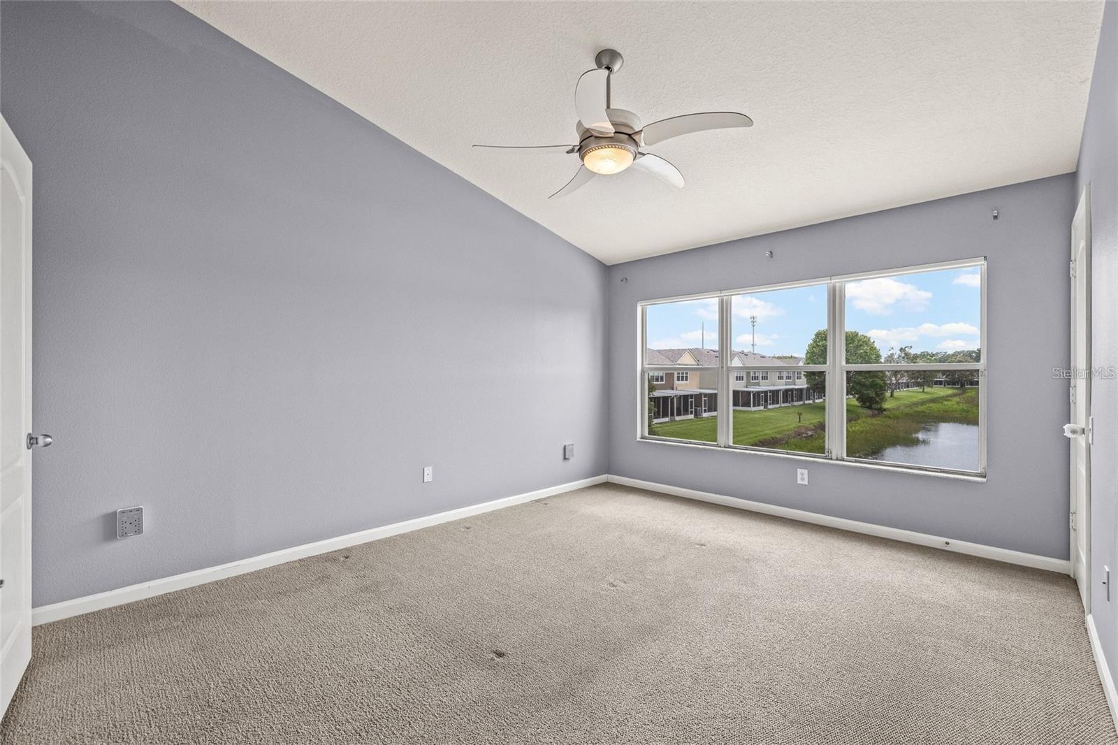 4879 Pond Ridge Dr Property Photo 22