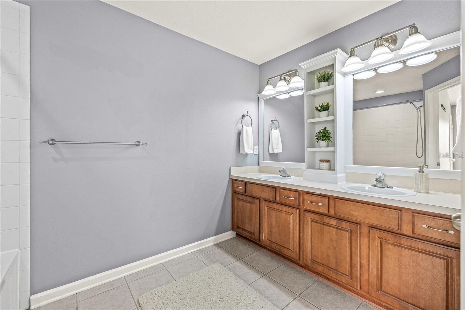 4879 Pond Ridge Dr Property Photo 27