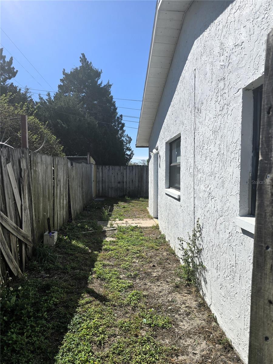 5422 Amy Ln Property Photo 15