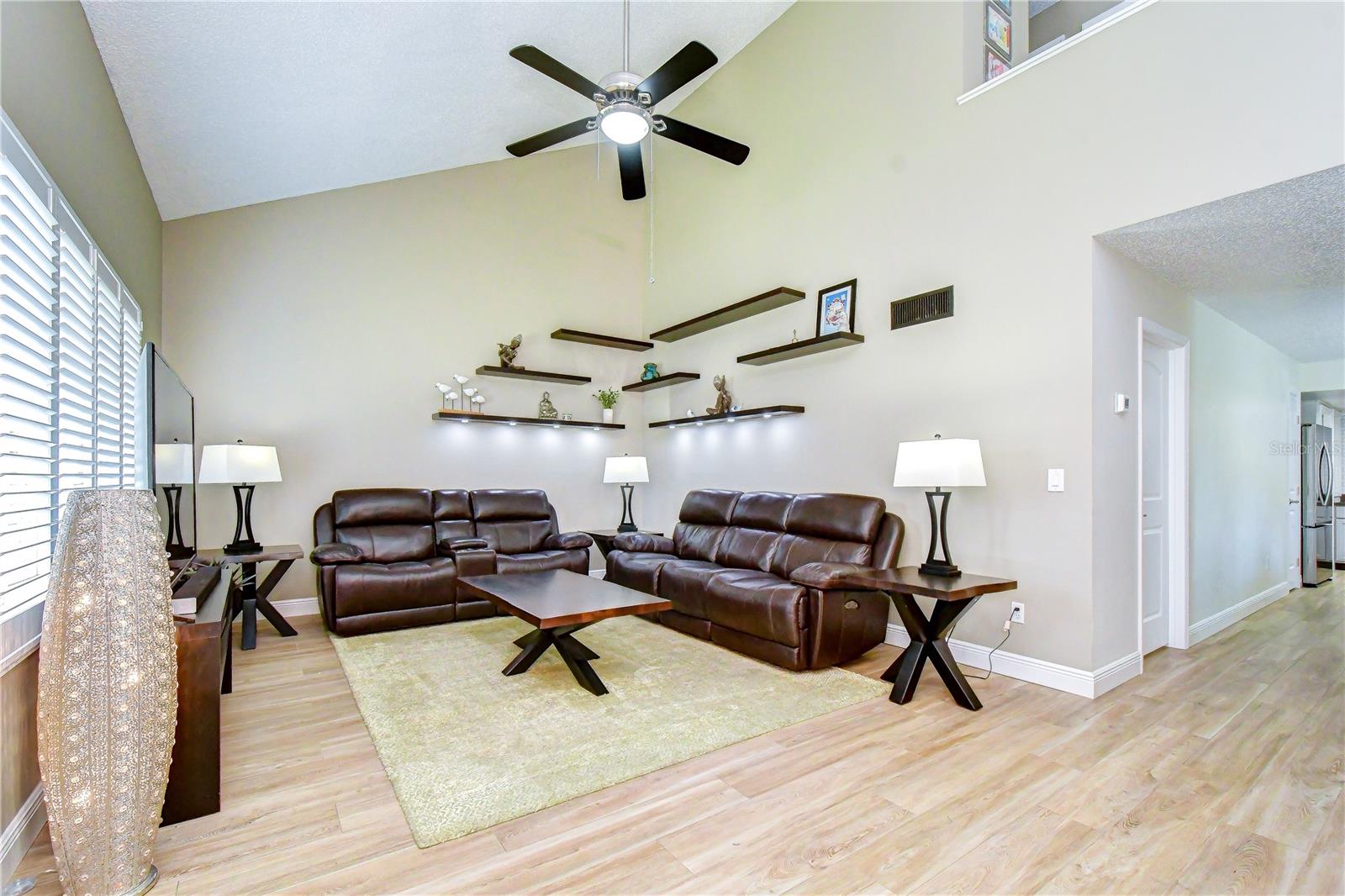 5301 Bradbury Ct Property Photo 6