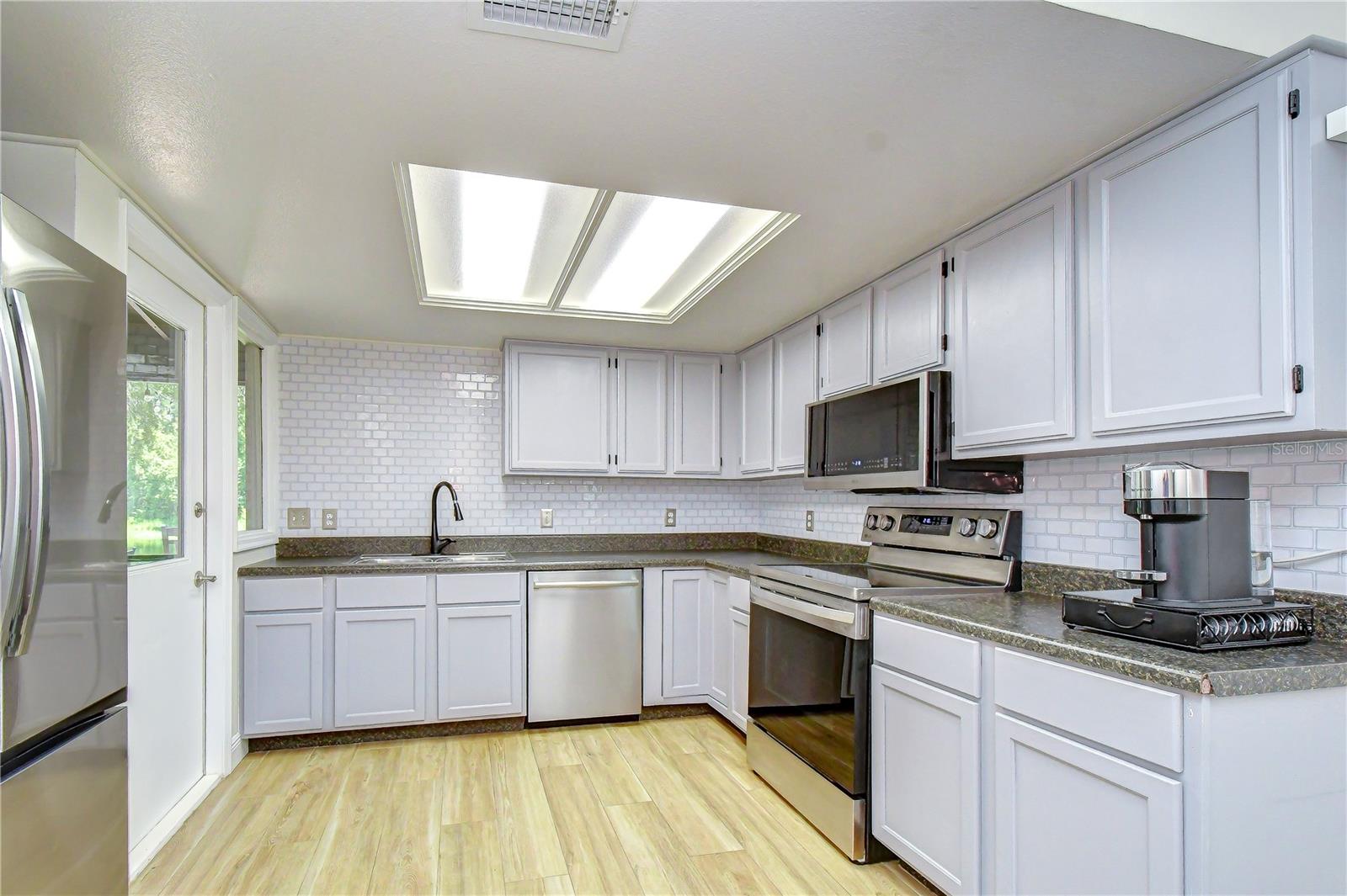 5301 Bradbury Ct Property Photo 10