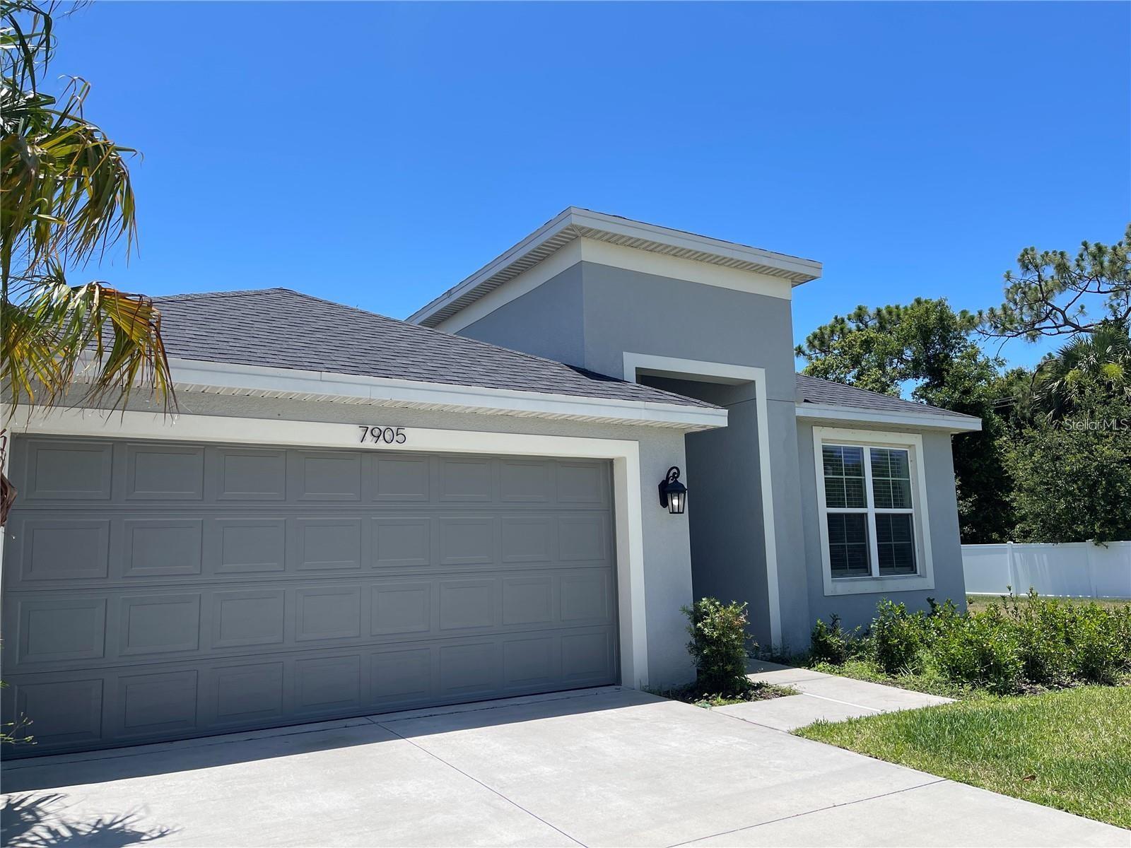 7905 Silver Clover Ct Property Photo 2