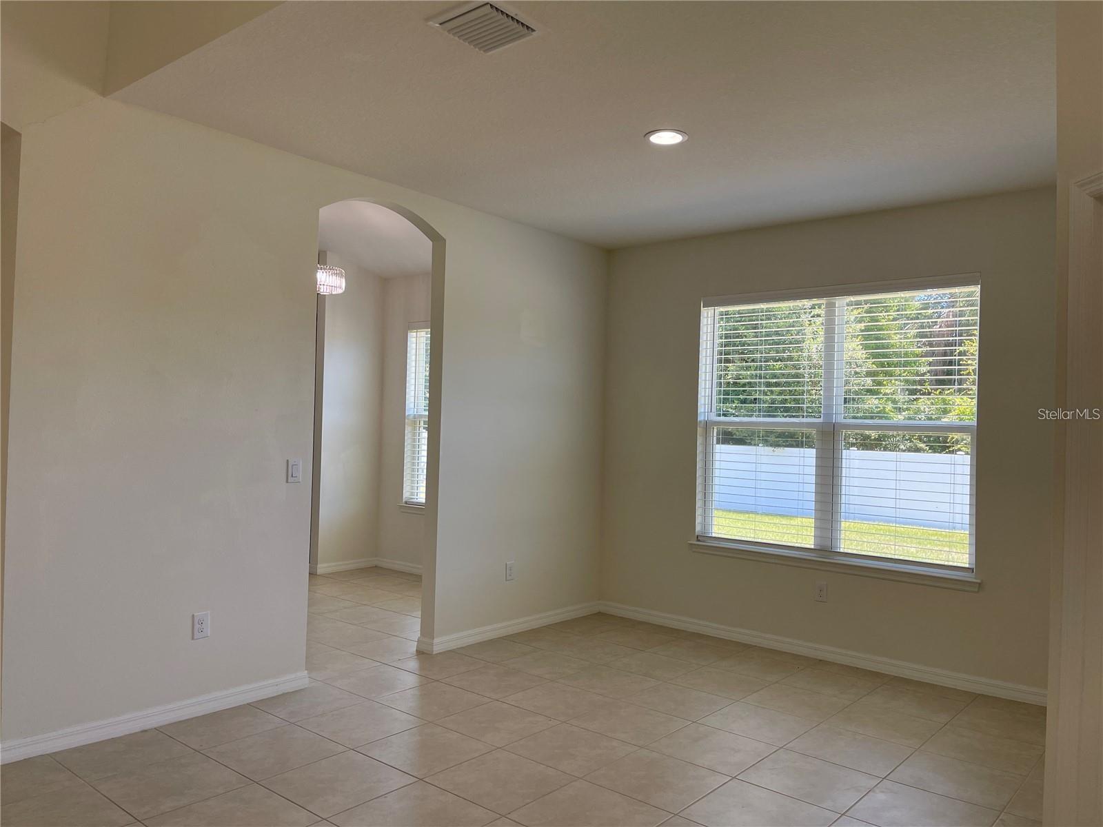 7905 Silver Clover Ct Property Photo 4