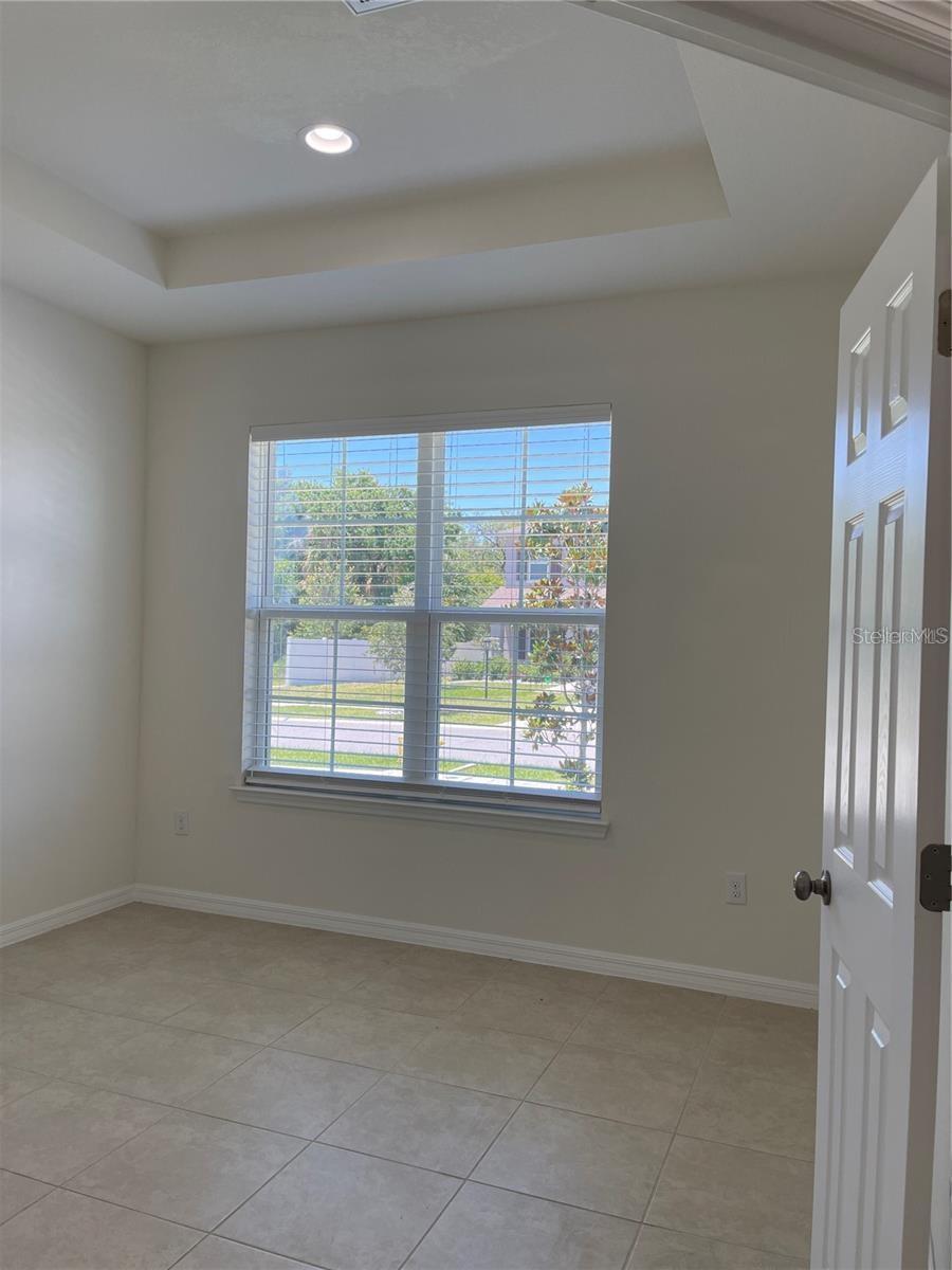 7905 Silver Clover Ct Property Photo 5