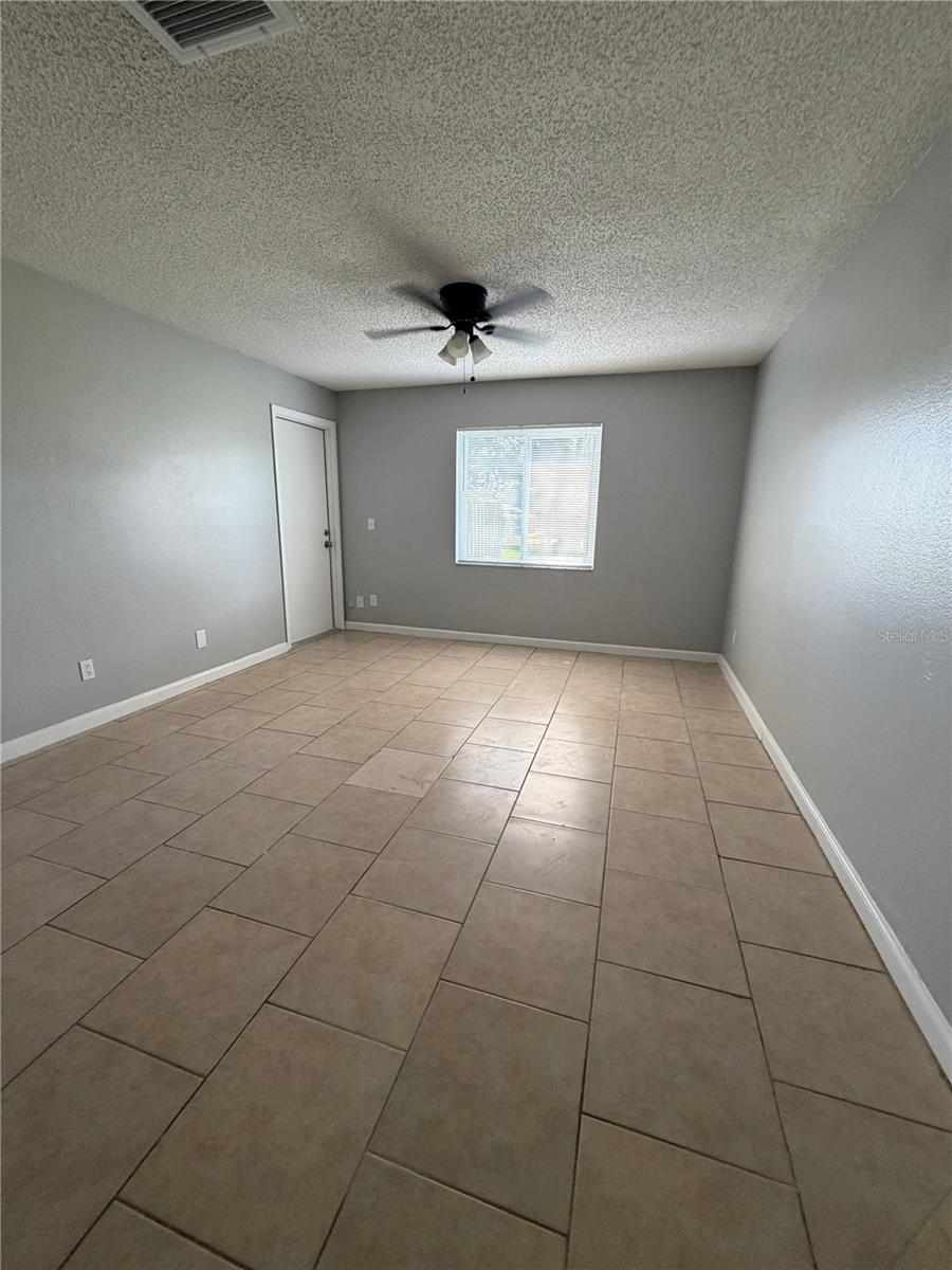 233 Thorn Tree Pl Property Photo 5