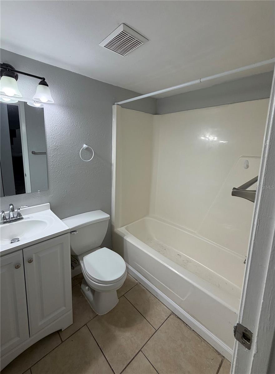 233 Thorn Tree Pl Property Photo 12