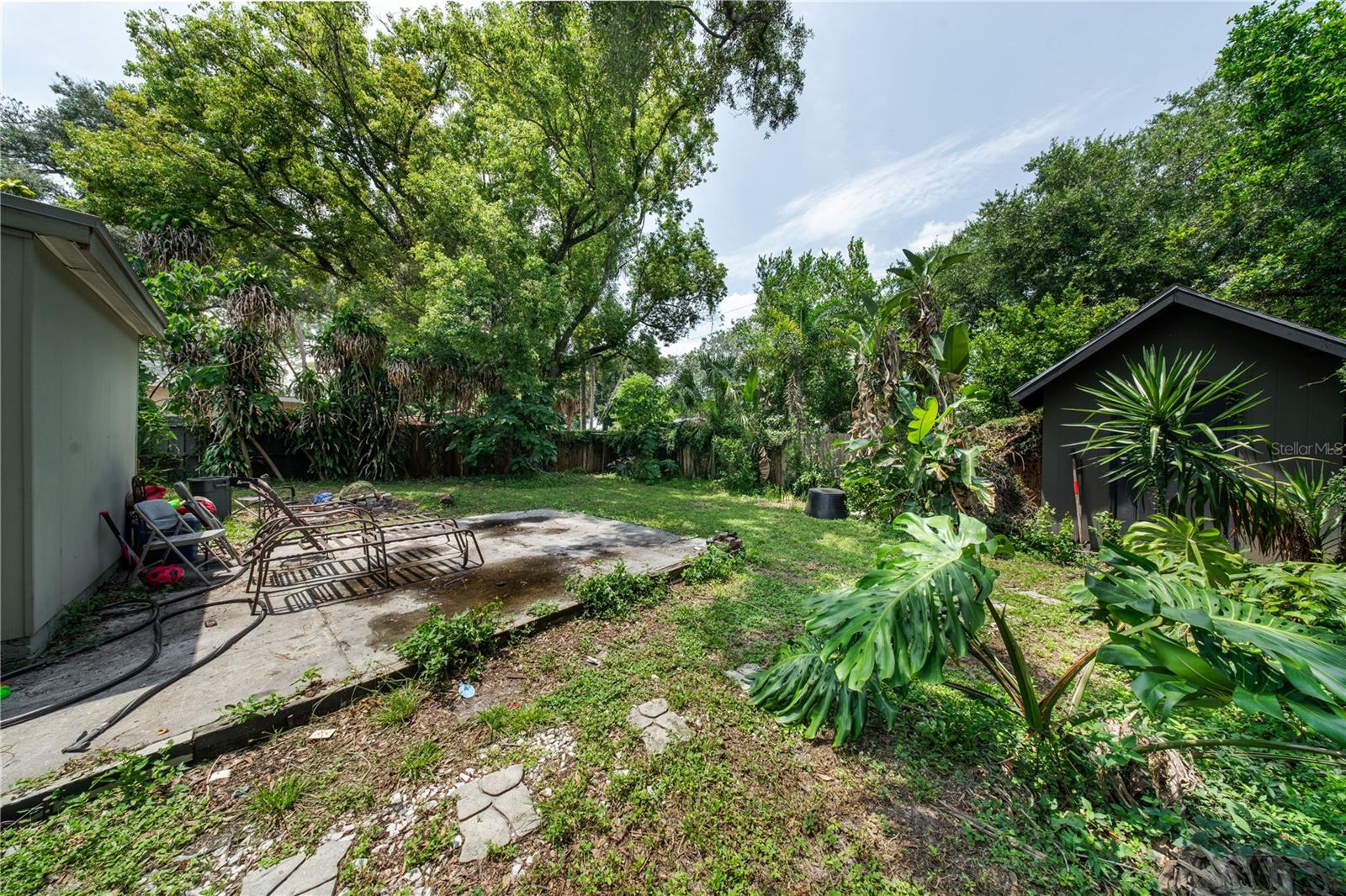 304 E Hydrangia St Property Photo 14