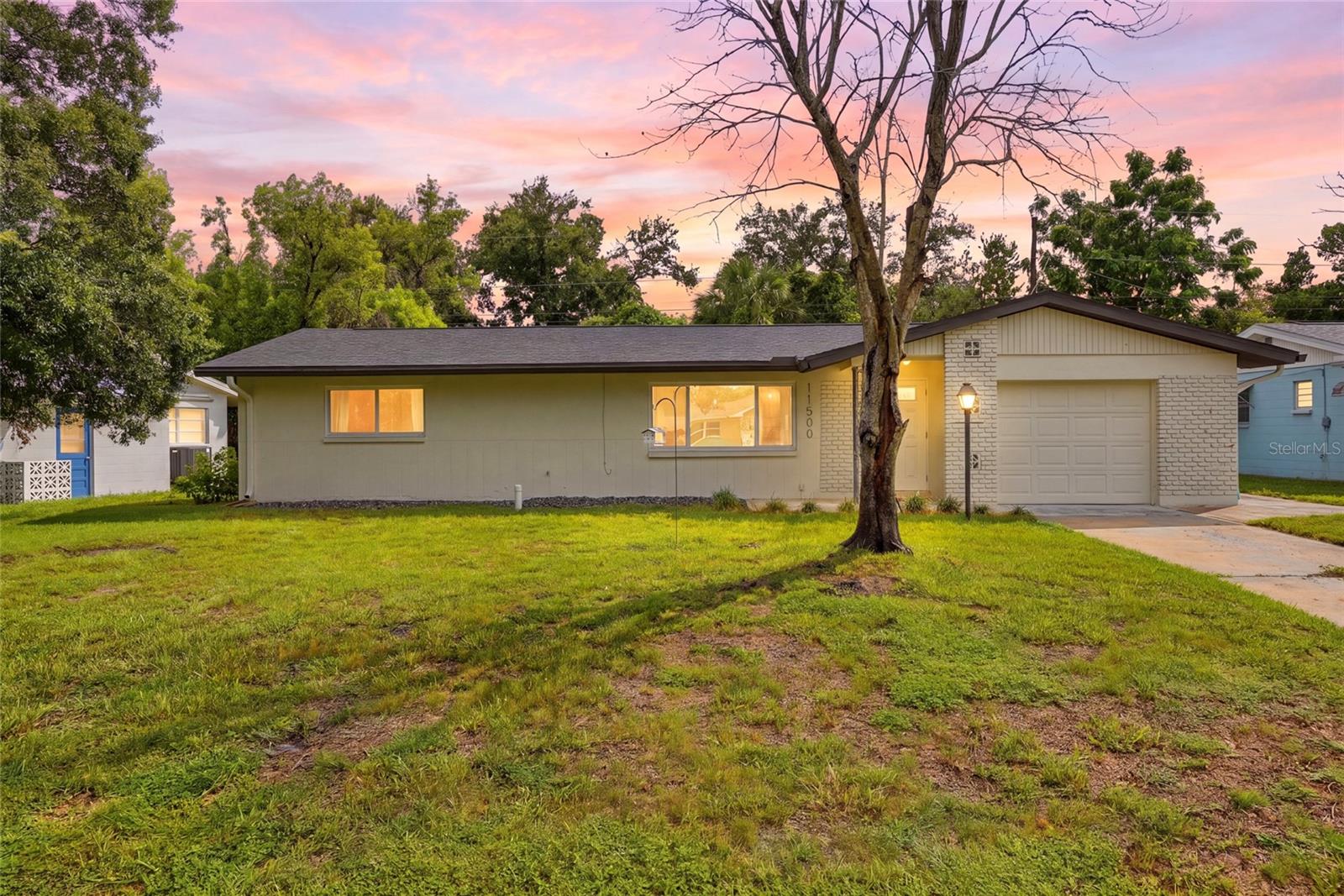 11500 70th Ter Property Photo 1