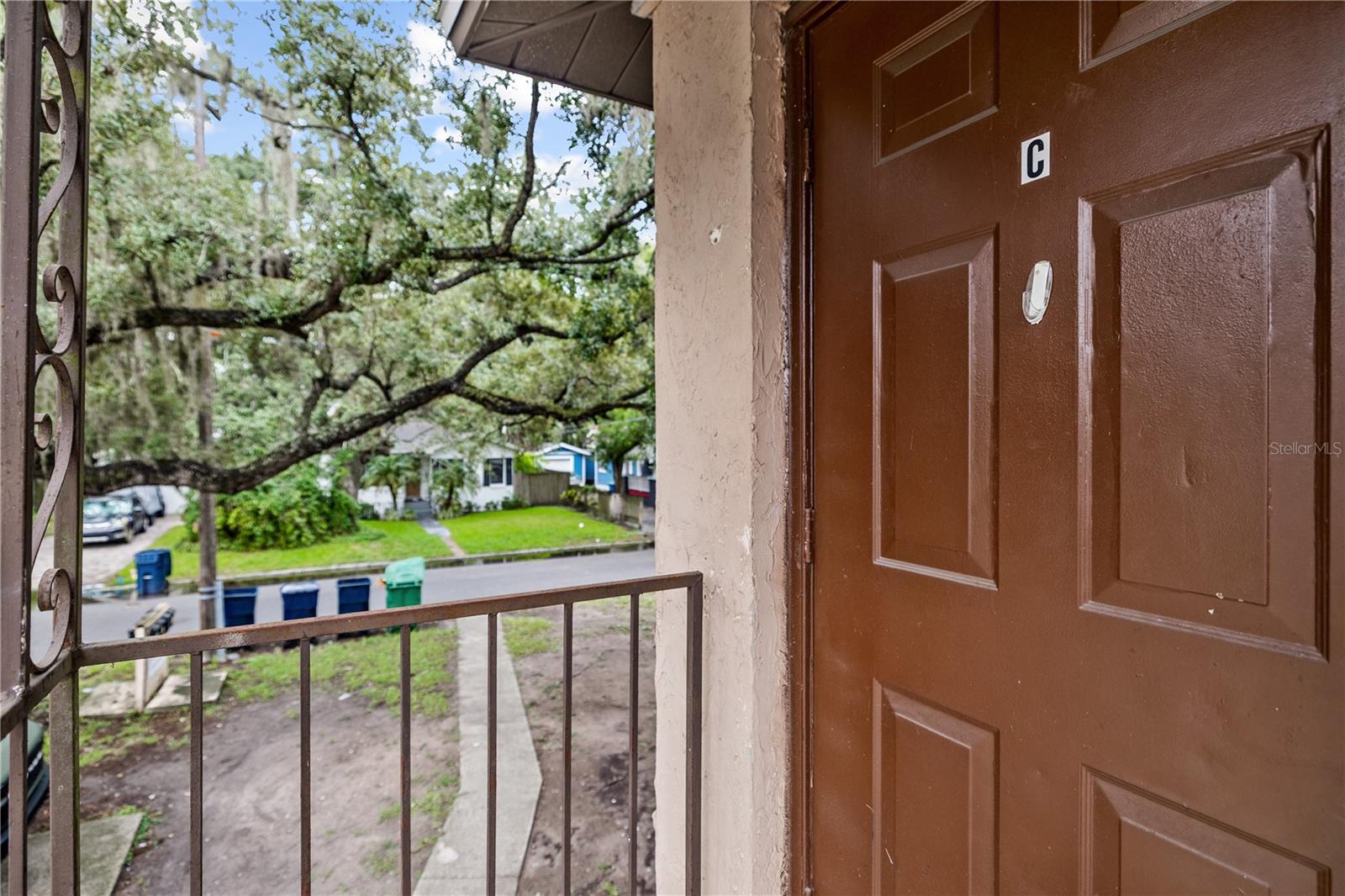 1221 E Mohawk Ave #c Property Photo 2