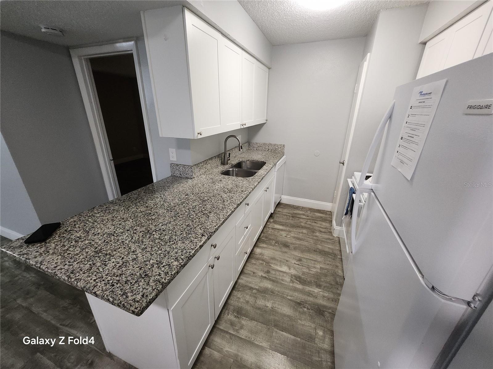 502 Golden Raintree Pl Property Photo 10