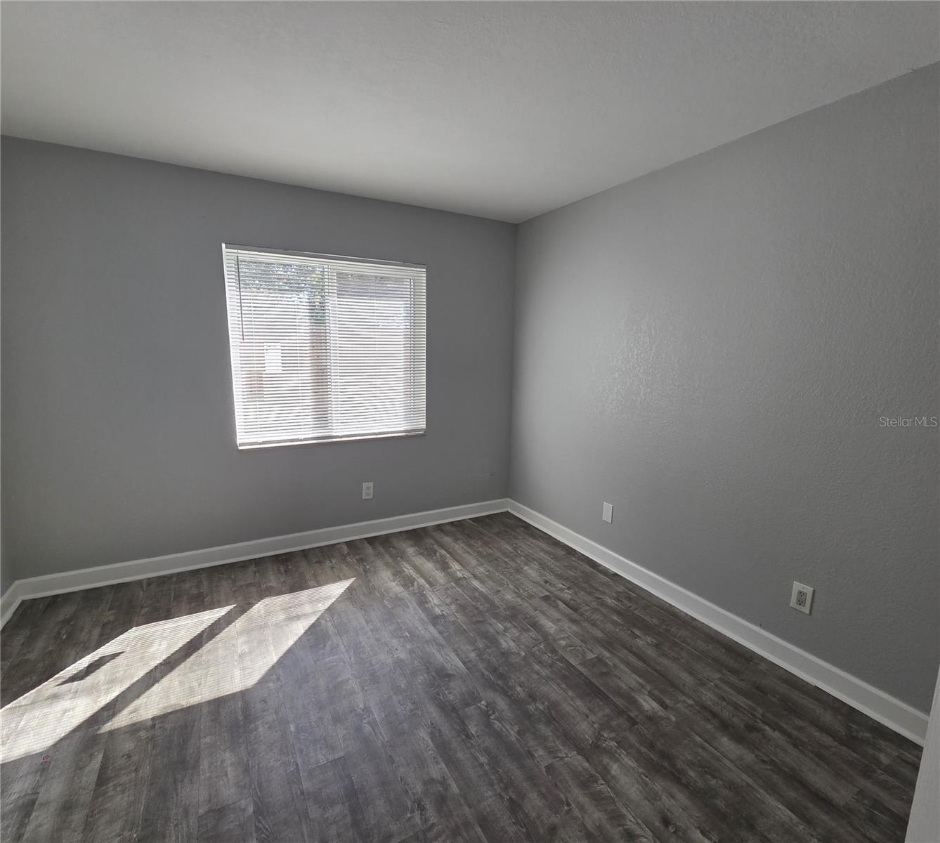 510 Golden Raintree Pl Property Photo 18