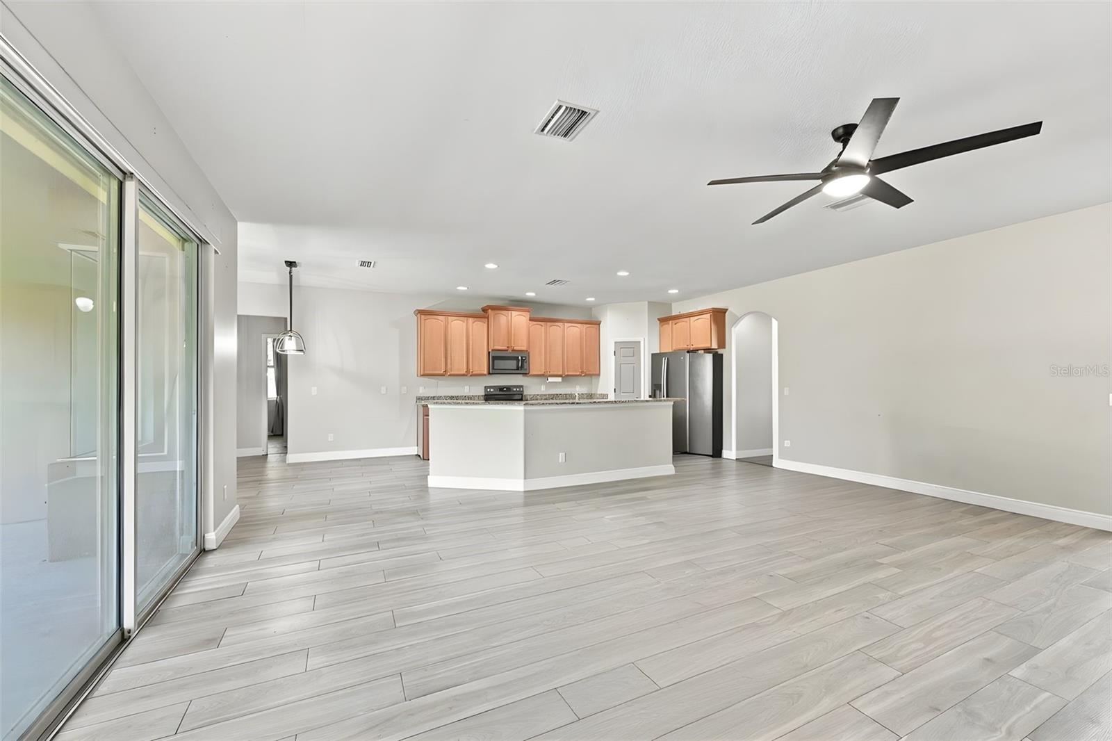 3403 Walden Reserve Dr Property Photo 16