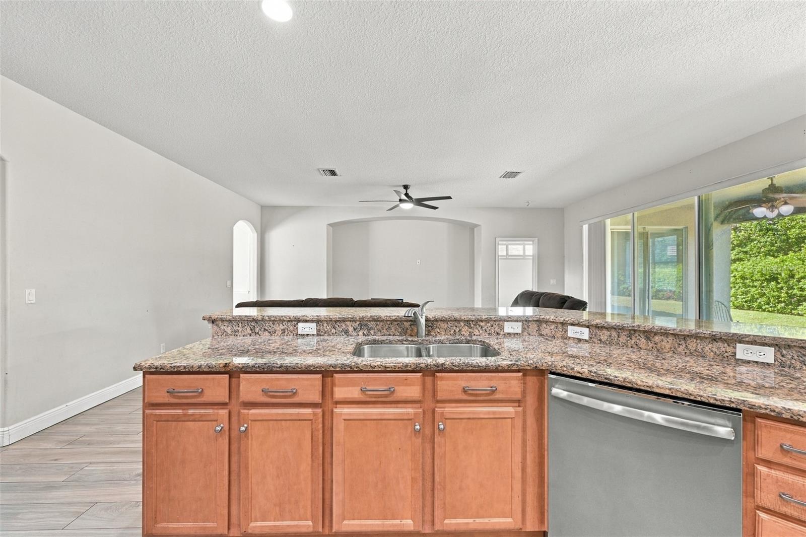 3403 Walden Reserve Dr Property Photo 34