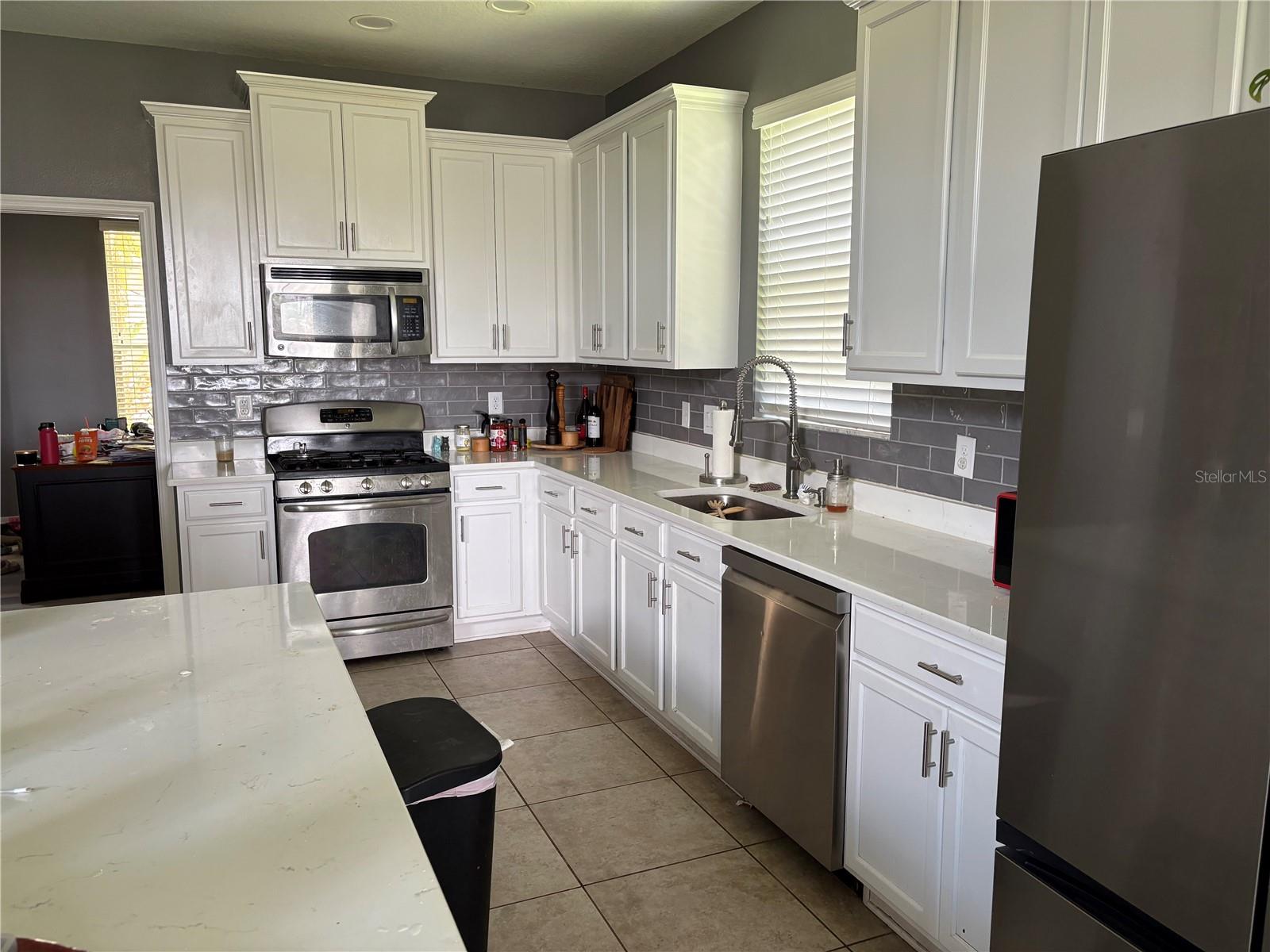 12332 Belcroft Dr Property Photo 4