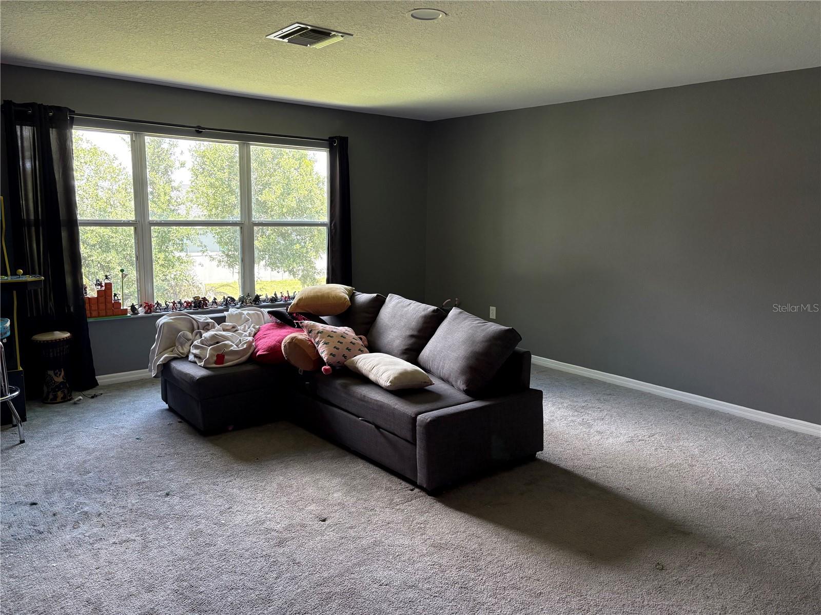 12332 Belcroft Dr Property Photo 5