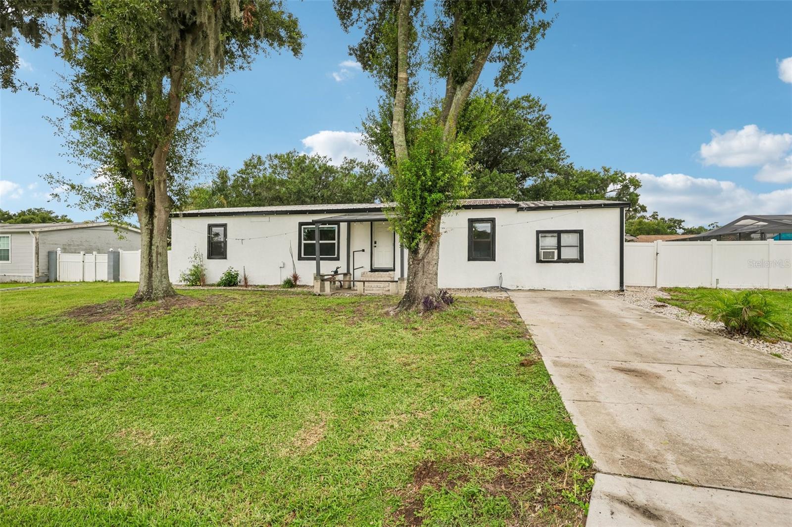 8620 Indian Ridge Trl Property Photo 1