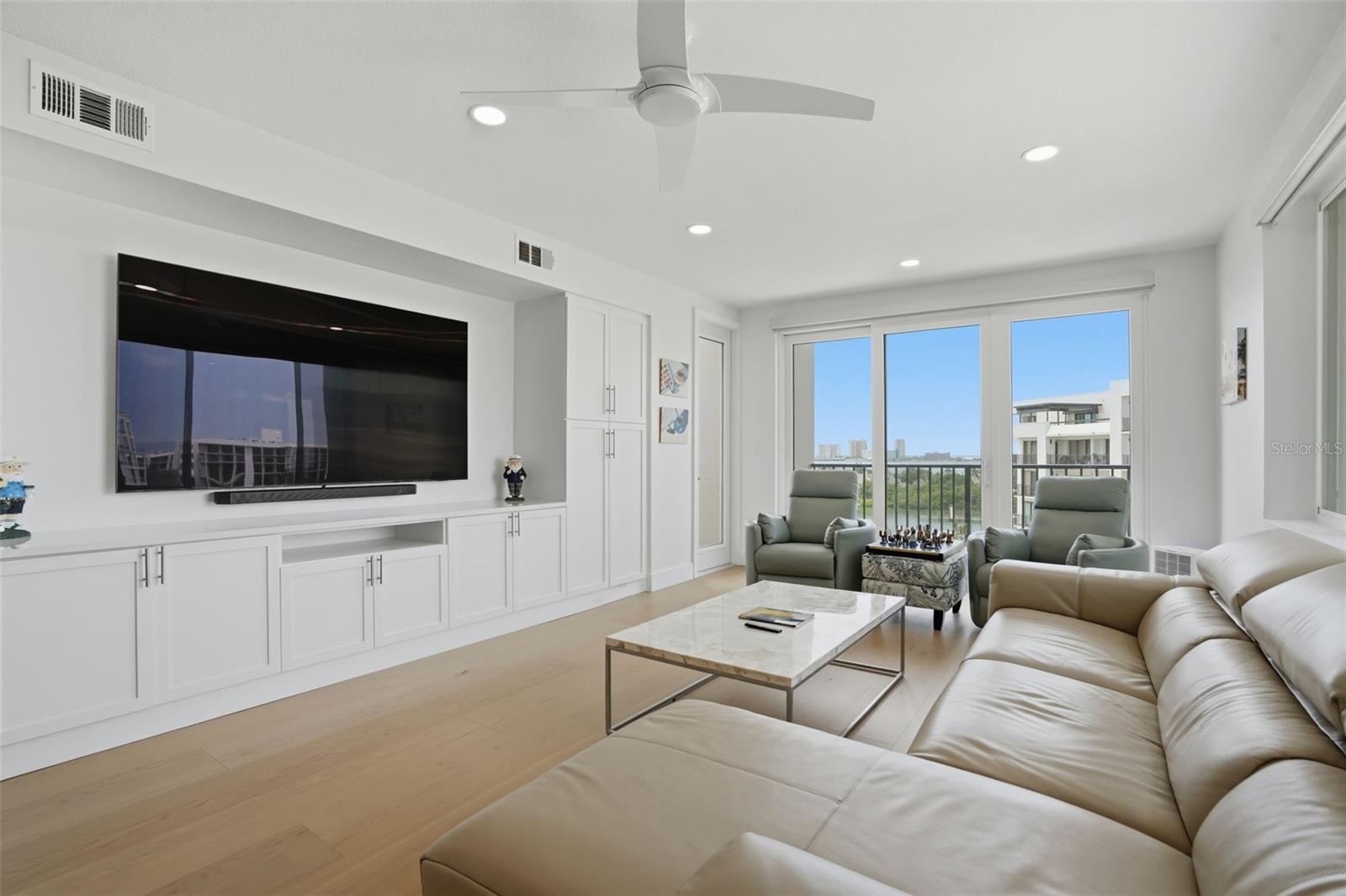 6 Belleview Blvd #705 Property Photo 12