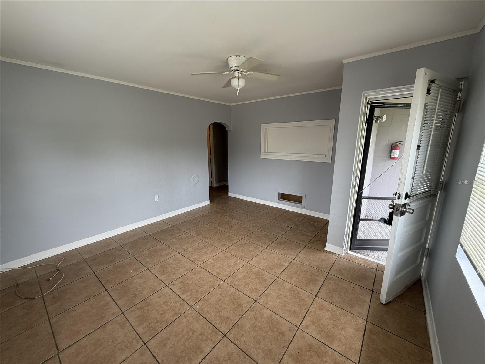 370 3rd St Nw Property Photo 3