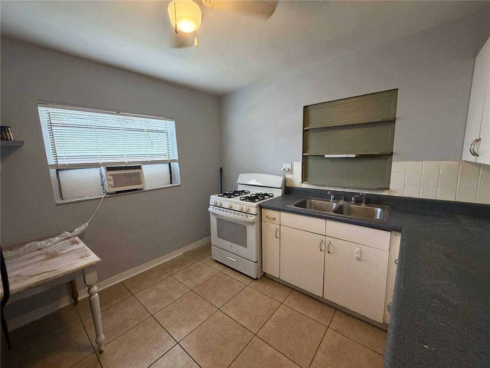 370 3rd St Nw Property Photo 4