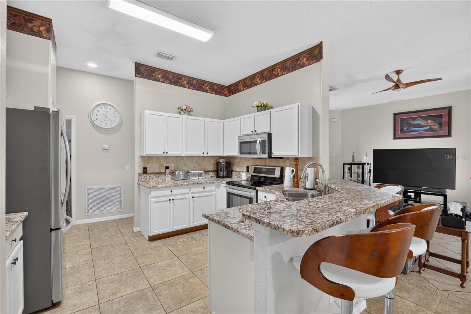 11937 Timberhill Dr Property Photo 20
