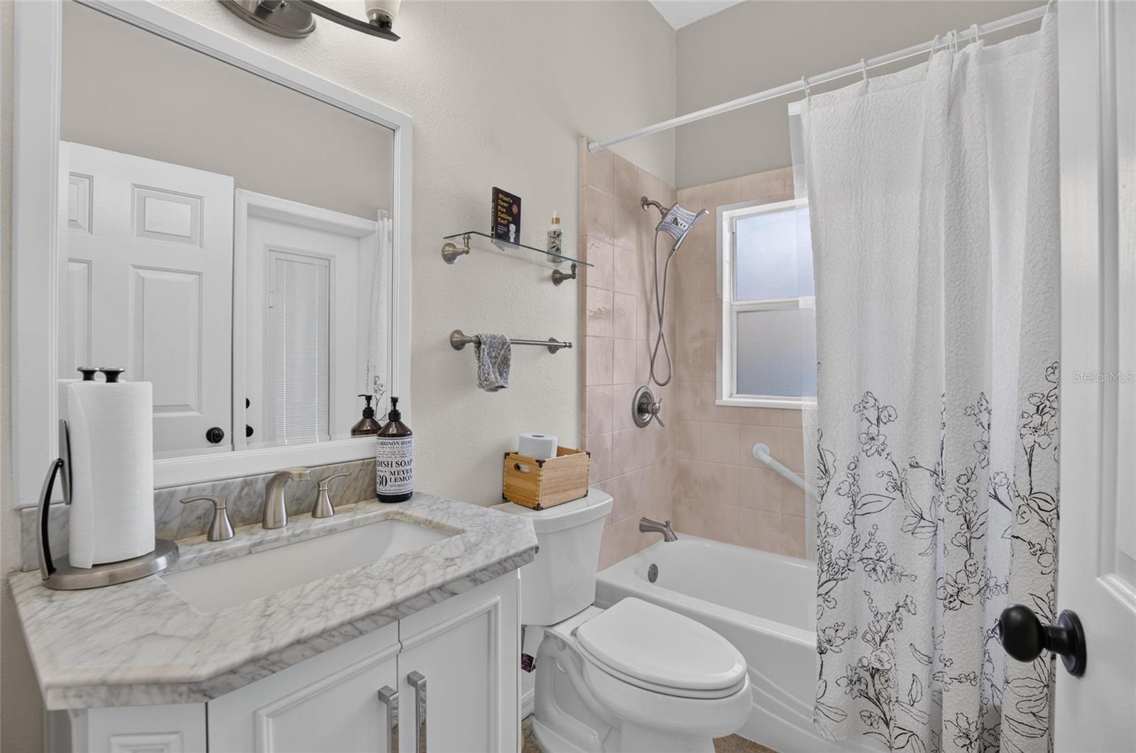 11937 Timberhill Dr Property Photo 28