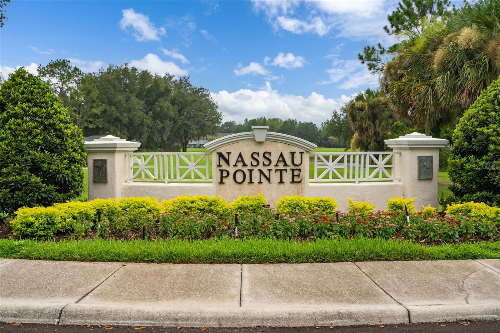 18105 Nassau Point Dr Property Photo 2