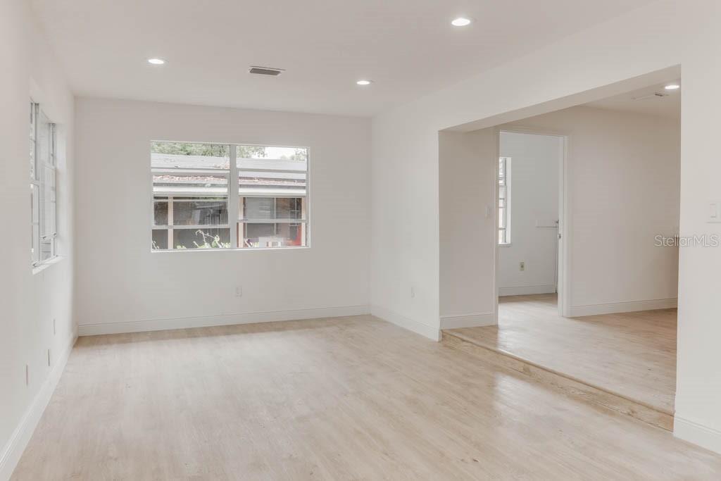 1255 Pine St Property Photo 2