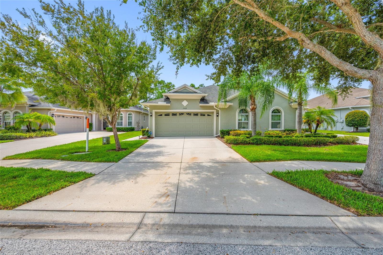 2923 Devonoak Blvd Property Photo 3