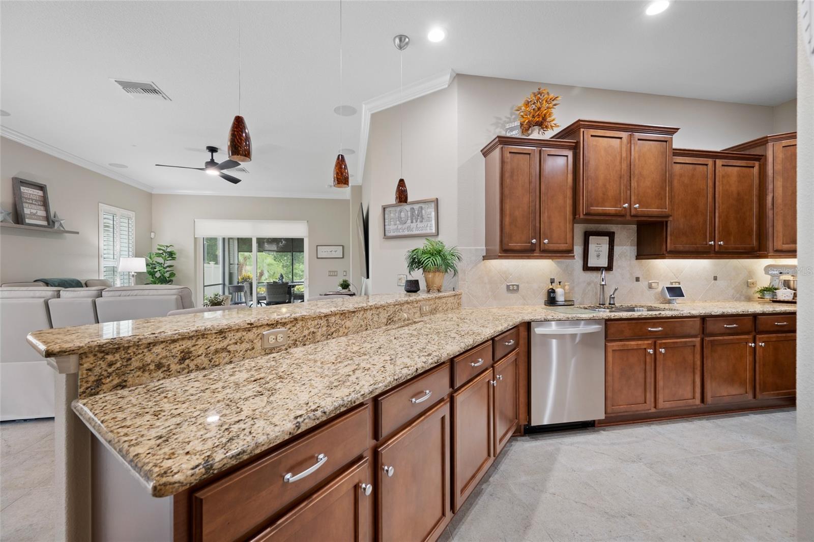 2923 Devonoak Blvd Property Photo 10