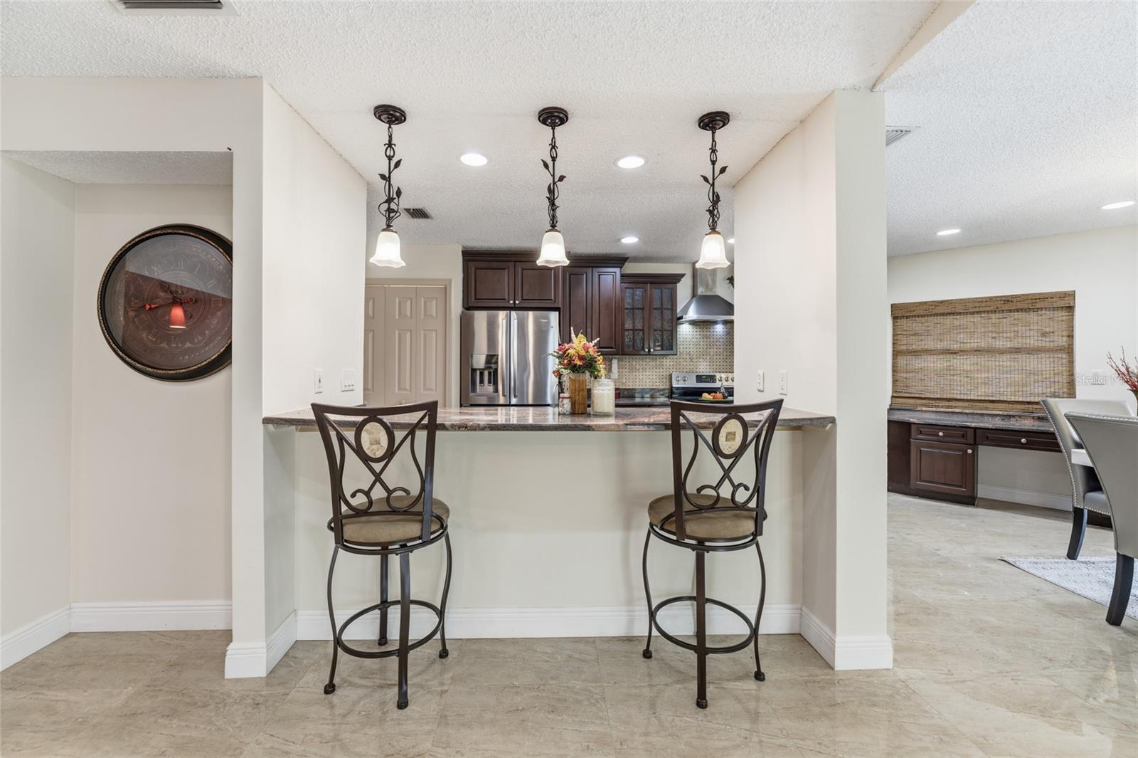 6513 Thoroughbred Loop Property Photo 17