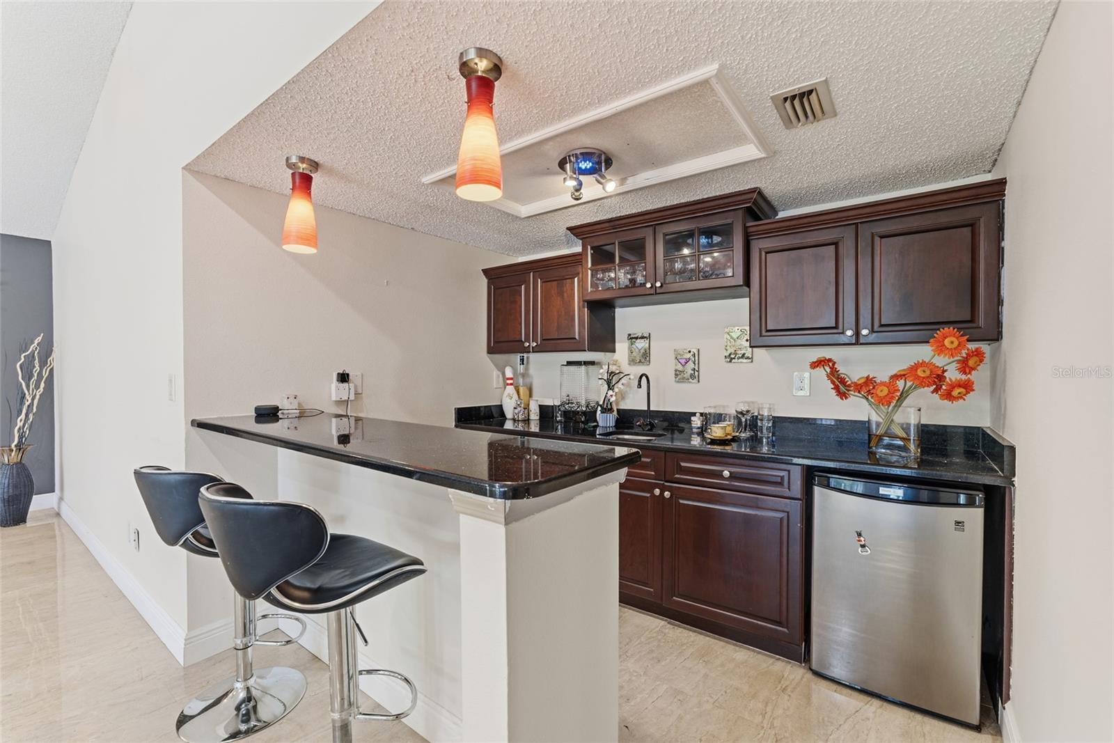 6513 Thoroughbred Loop Property Photo 22