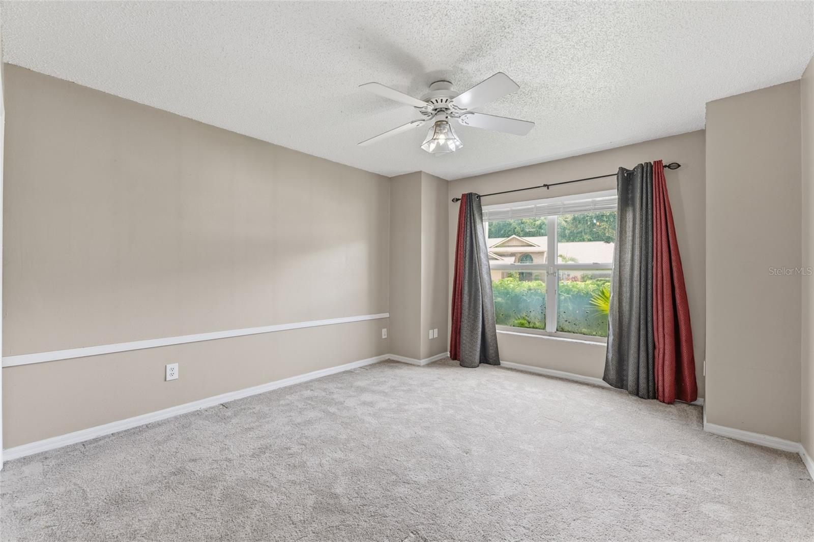 6513 Thoroughbred Loop Property Photo 41